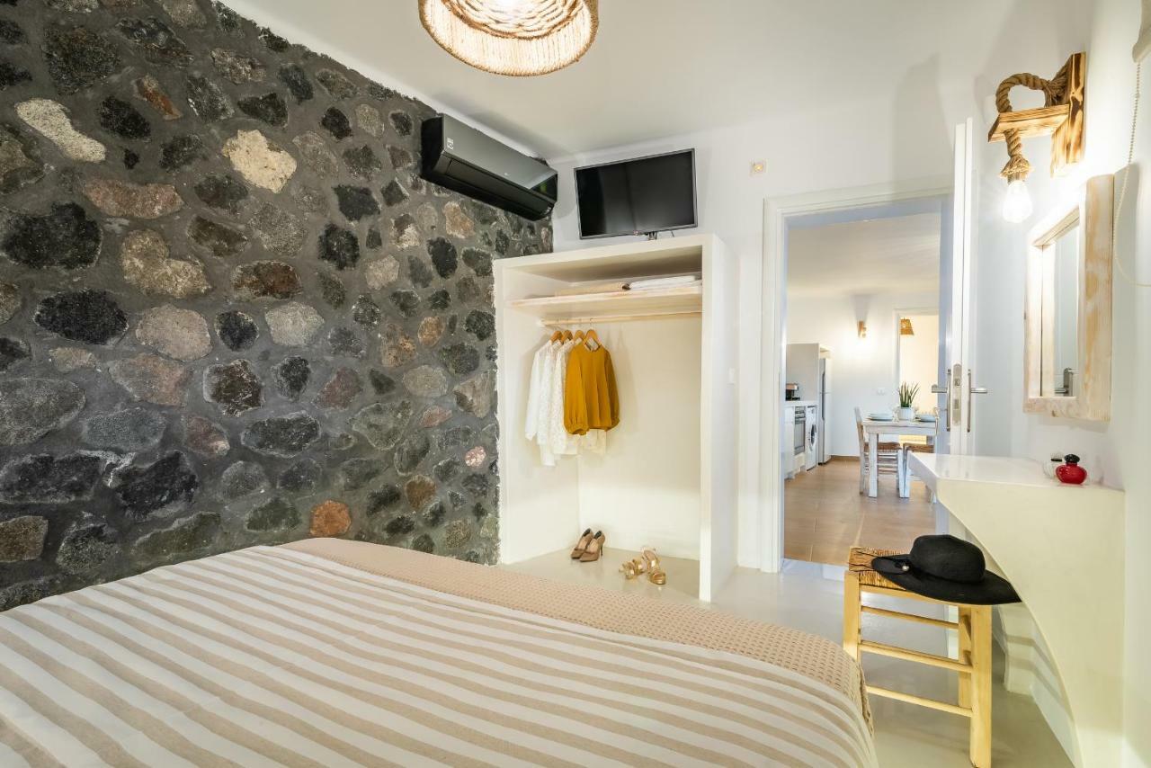 Klimata House - Private Jacuzzi Pool & Bbq Villa Vlychada Bagian luar foto