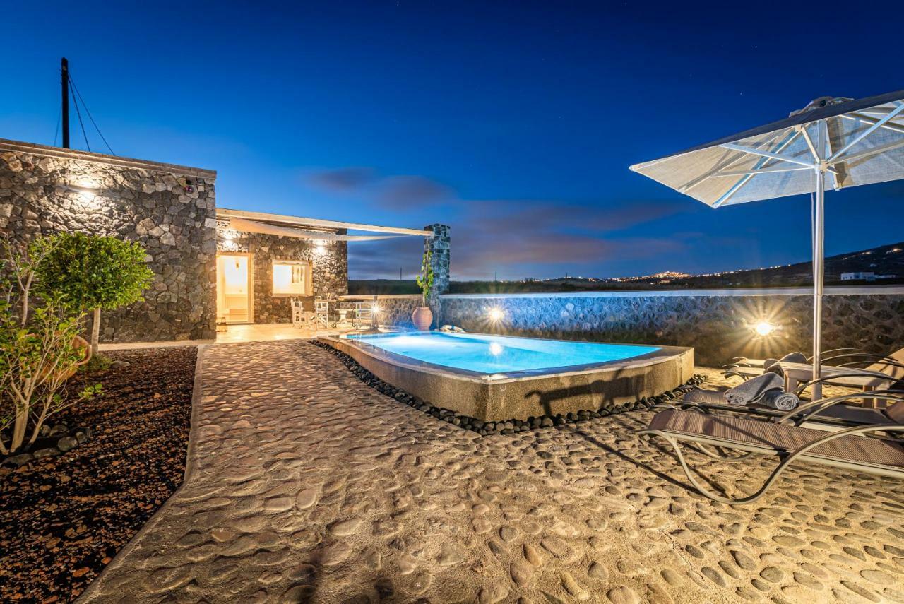 Klimata House - Private Jacuzzi Pool & Bbq Villa Vlychada Bagian luar foto