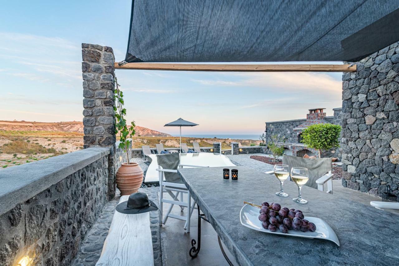 Klimata House - Private Jacuzzi Pool & Bbq Villa Vlychada Bagian luar foto